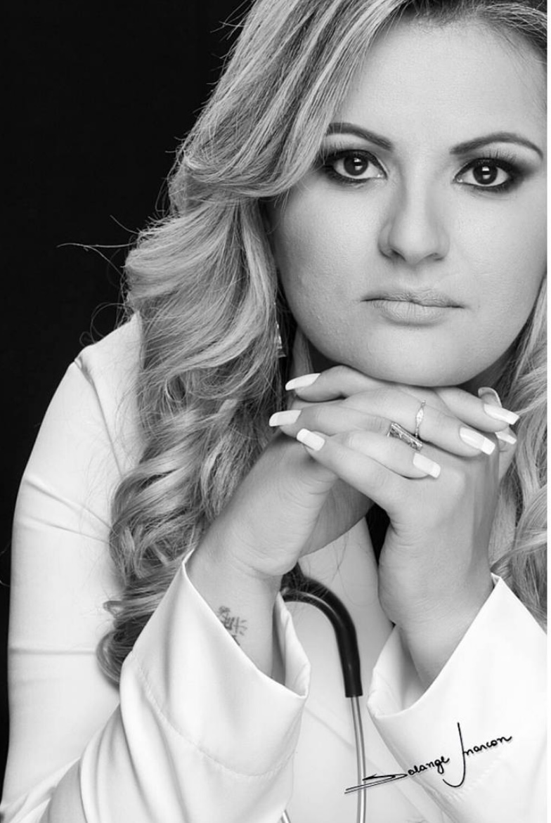 Dr. Flávia Sousa