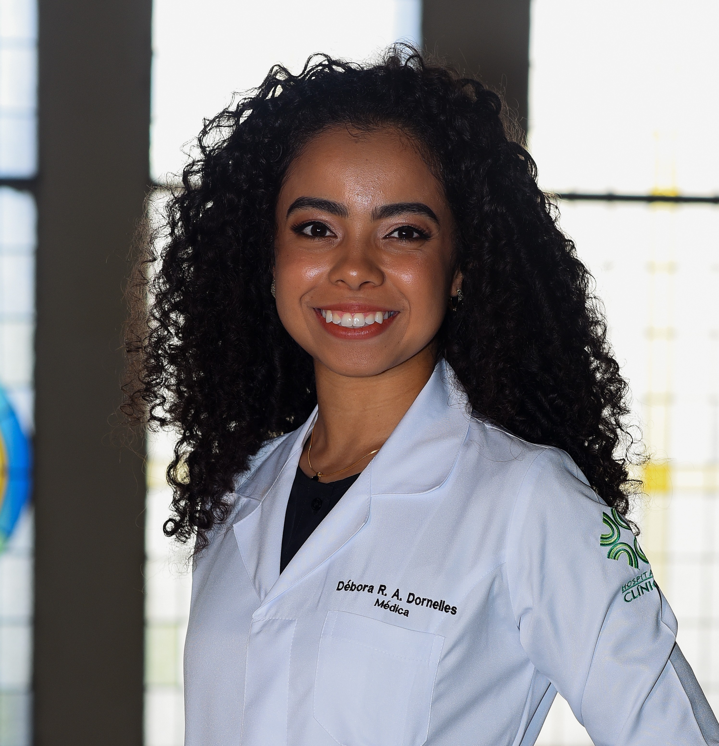 Dr. Débora Dornelles